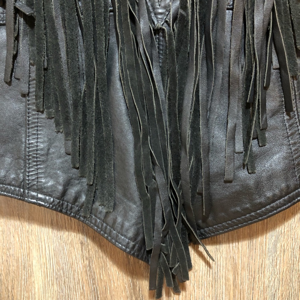 Vintage 70’s Cropped Leather Fringed Jacket - Picture 15 of 17